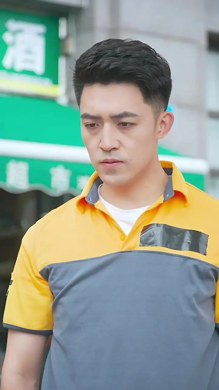 《圣医潜龙》：都市悬疑下的医者仁心，揭秘潜藏的阴谋与救赎之路！