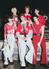 《燃少训练营毕业公演》：热血集结，青春告白！梦想启航，舞台闪耀的音乐盛宴